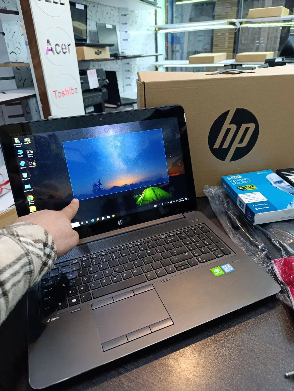 لپتاپhpگیمینگ تاچ  گرافیک4باقلم نوری i7نسل۸|رایانه همراه|شهرکرد, |دیوار