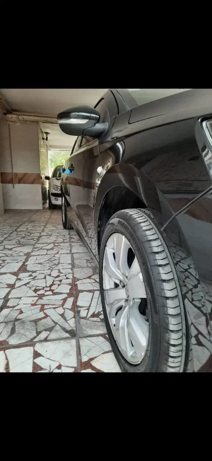 تارا اتوماتیک V4 مشکی آبنوس دی ۱۴۰۳ فروش فوری|خودرو سواری و وانت|قائمشهر, |دیوار