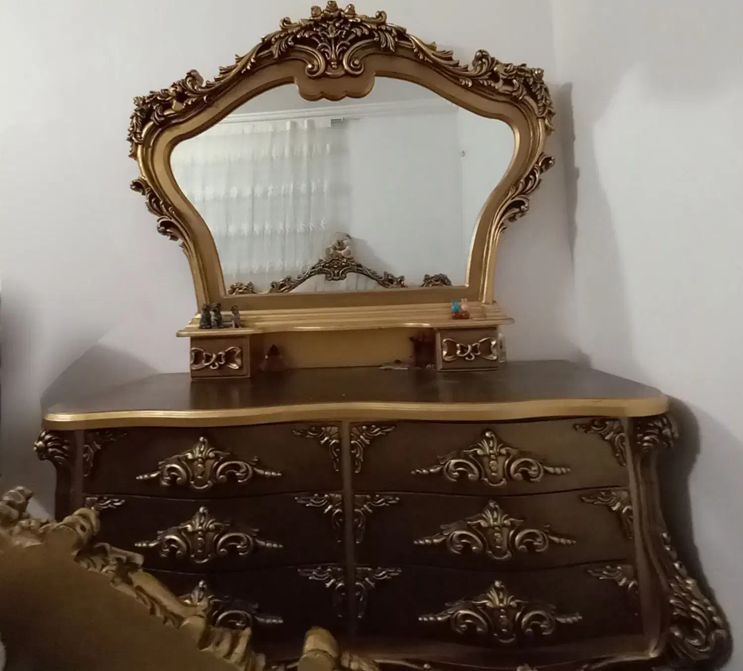 سرویس تخت و میز توالت|تخت و سرویس خواب|شاهرود, |دیوار