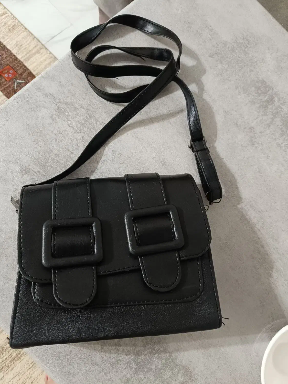 دو عدد کیف|کیف، کفش، کمربند|رشت, سلیمانداراب|دیوار