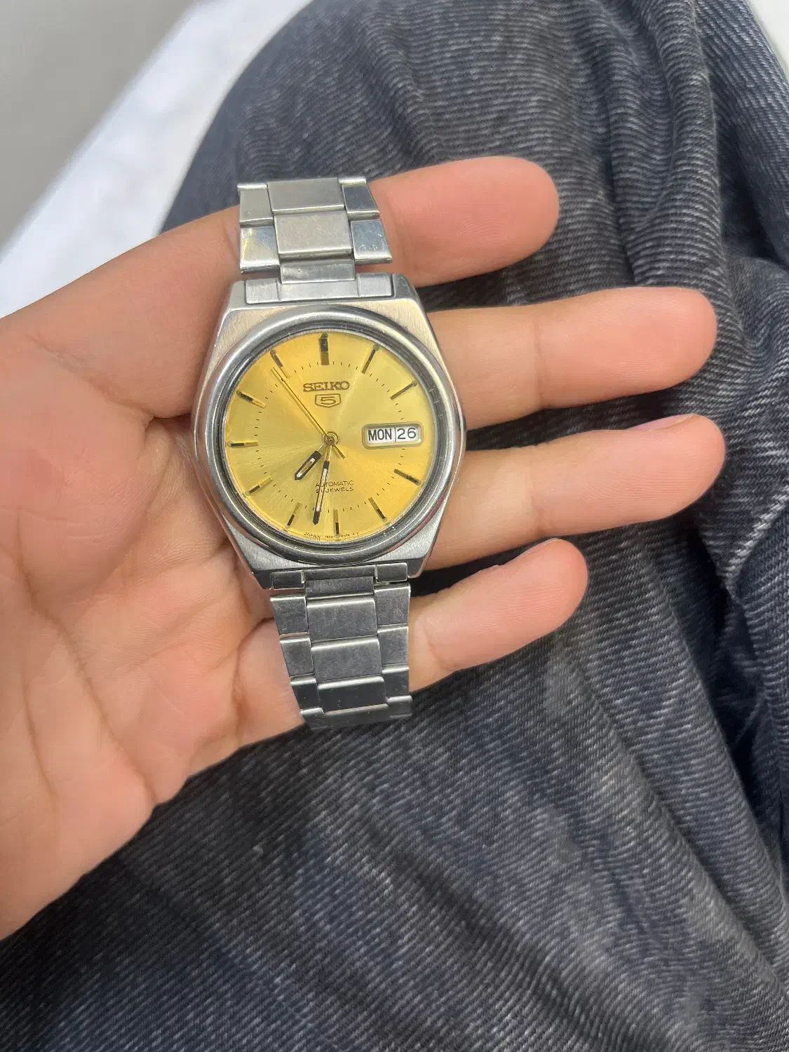 ساعت سیکو ۵ قدیمی تمیز|ساعت|اصفهان, درب کوشک|دیوار