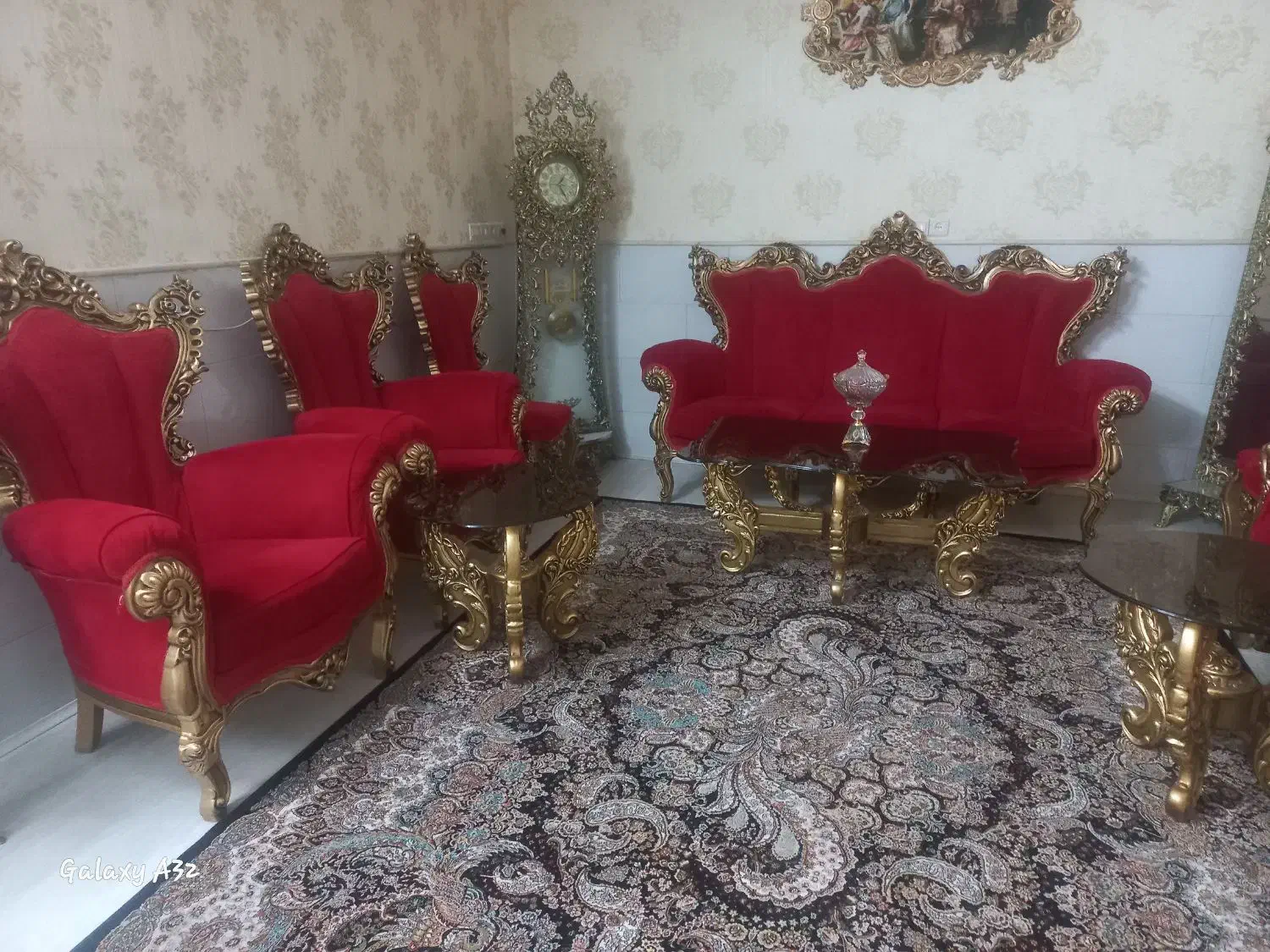 مبلمان ۹ نفره در حد نو|مبلمان خانگی و میز عسلی|قم, باجک سه|دیوار