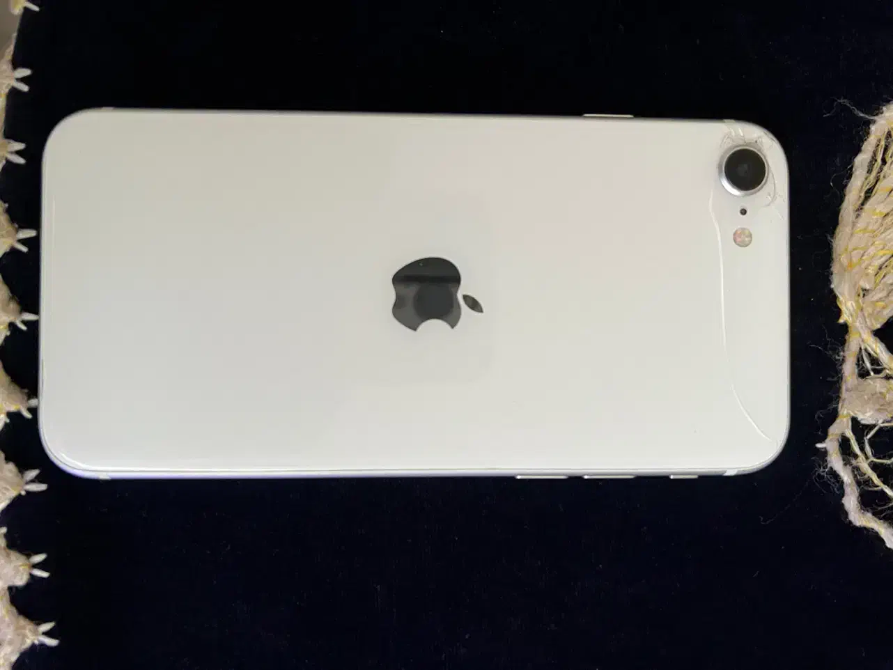 SE 2 (2020) سفید ۱۲۸ گیگ|موبایل|اصفهان, مارچین|دیوار