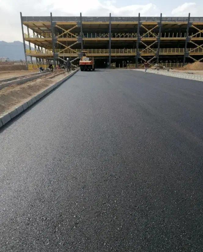 تعمیرات پشت بام صفر تا صد ایزوگام کلی و جزئی|خدمات پیشه و مهارت|یزد, |دیوار