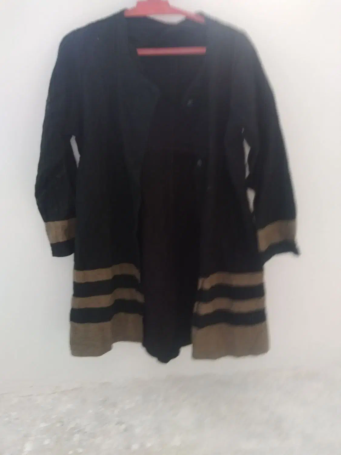 کاپشن و لباس|لباس|سبزوار, طبرسی (جعفرآباد)|دیوار