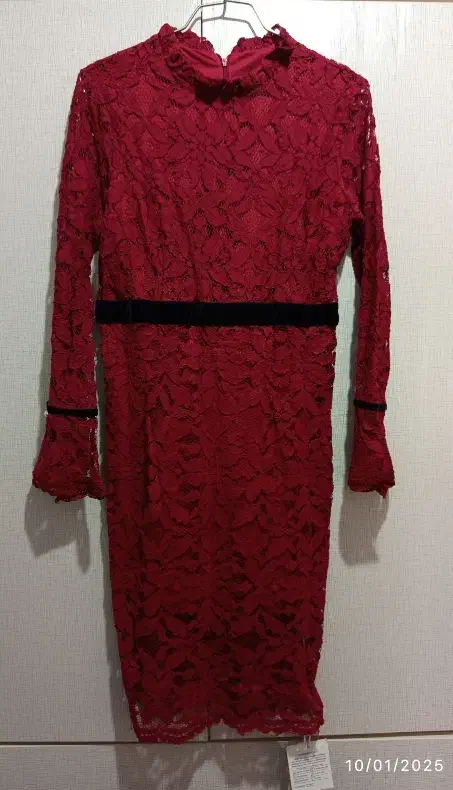 تعدادی لباس مجلسی دخترانه و زنانه|لباس|نهاوند, |دیوار