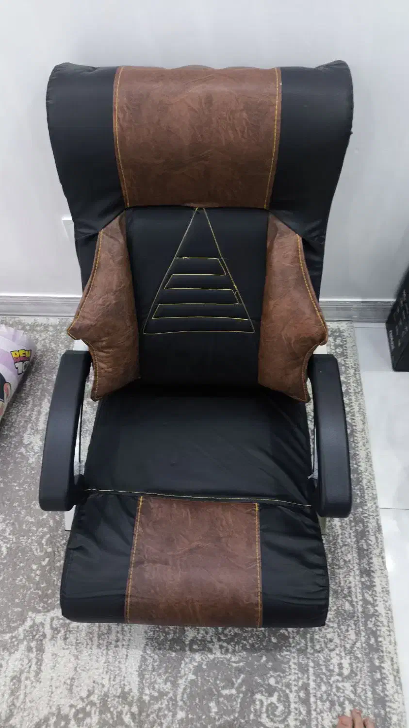 صندلی|صندلی و نیمکت|خرم‌آباد, |دیوار