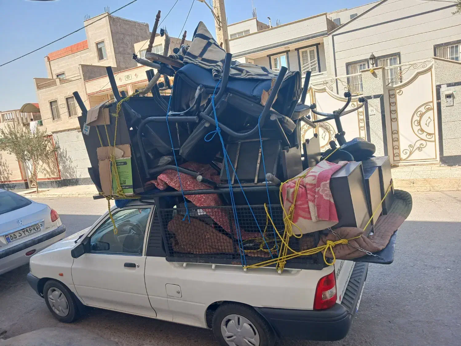 وانت بار کفی مبلی با قیمت مناسب به همراه کارگر|خدمات حمل و نقل|گرمسار, |دیوار