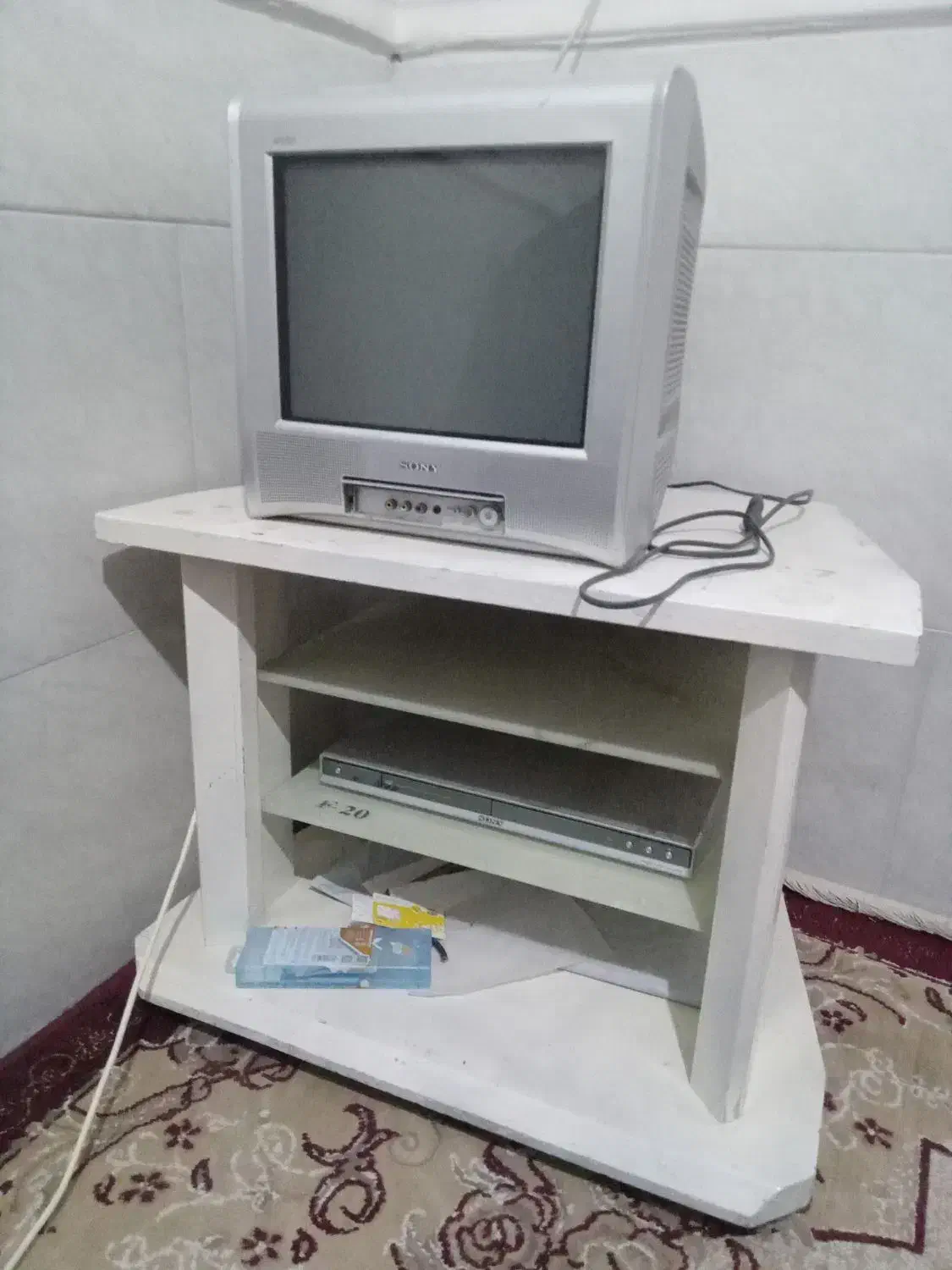 تلویزیون ۱۴ اینچ اصل|تلویزیون و پروژکتور|برازجان, |دیوار