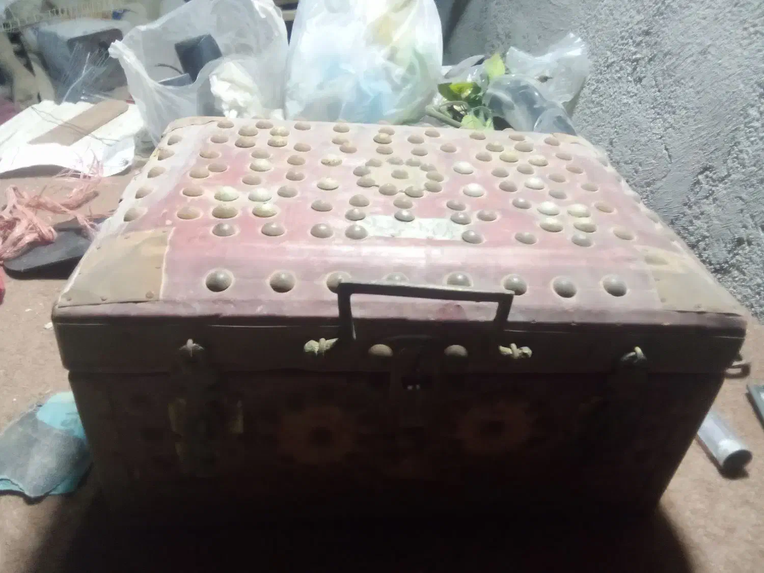 صندوقچه چوبی جای لوازم آرایش عتیقه|کلکسیون اشیاء عتیقه|قم, سراجه (۱۵ خرداد)|دیوار