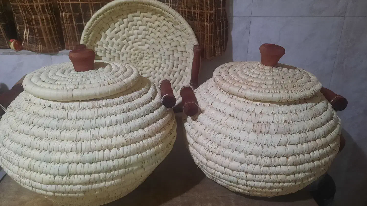 سبد حصیری ۱۰ کیلویی|صنایع دستی و سایر لوازم تزئینی|ری, دیلمان|دیوار