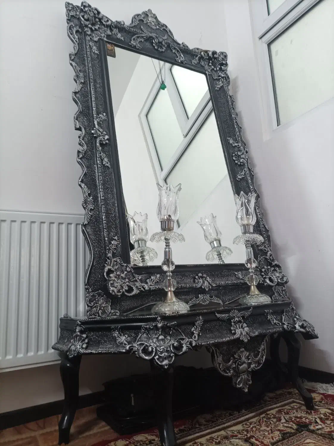 آیینه و شمعدان|آینه|قم, باغ کرباسی|دیوار