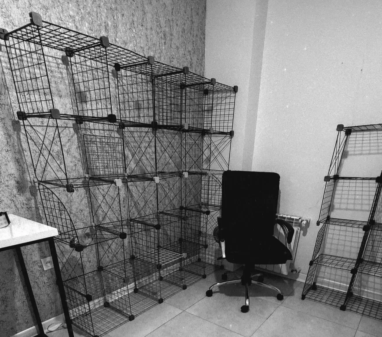 حراج قفسه مشبک آنلاینشاپ|کتابخانه، شلف، قفسه‌های دیواری|تهران, وحیدیه|دیوار