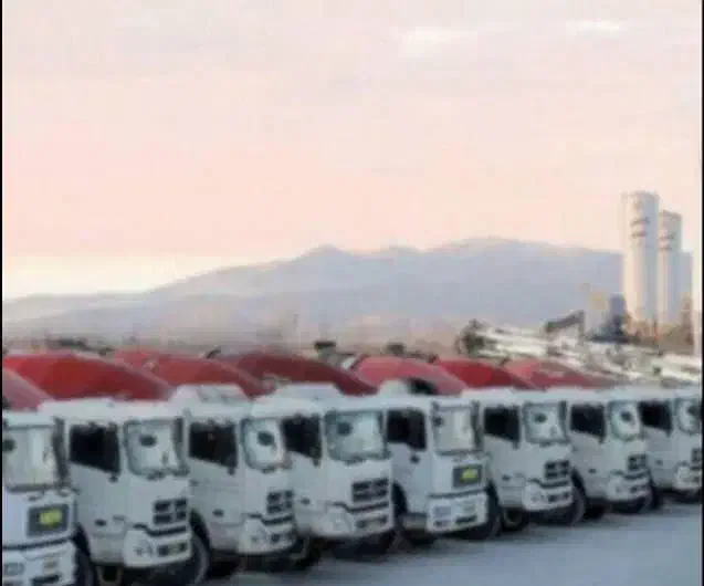 فرصتی مناسب برای راننده پایه یک کمپرسی و میکسر|استخدام حمل و نقل|تهران, ارم|دیوار