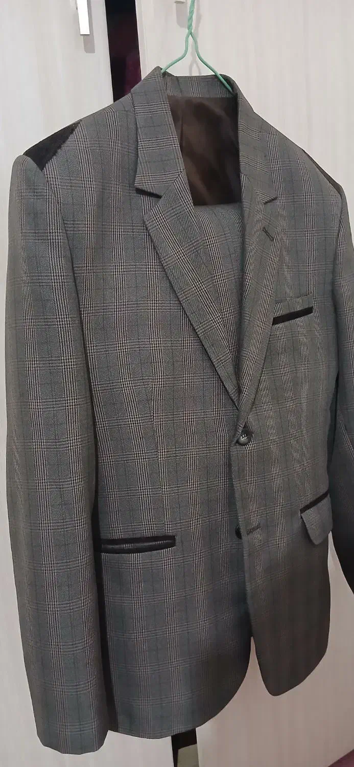 کت وشلوار|لباس|یاسوج, |دیوار