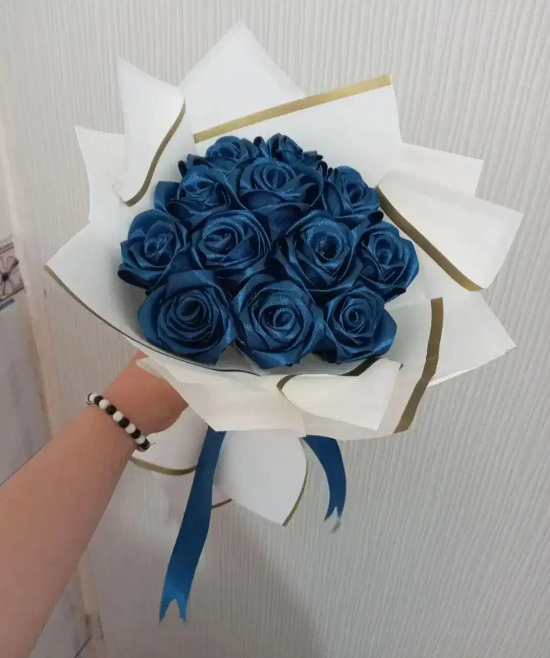 گل روبانی آبشار رز ۱۴ تومن|گل مصنوعی|همدان, |دیوار