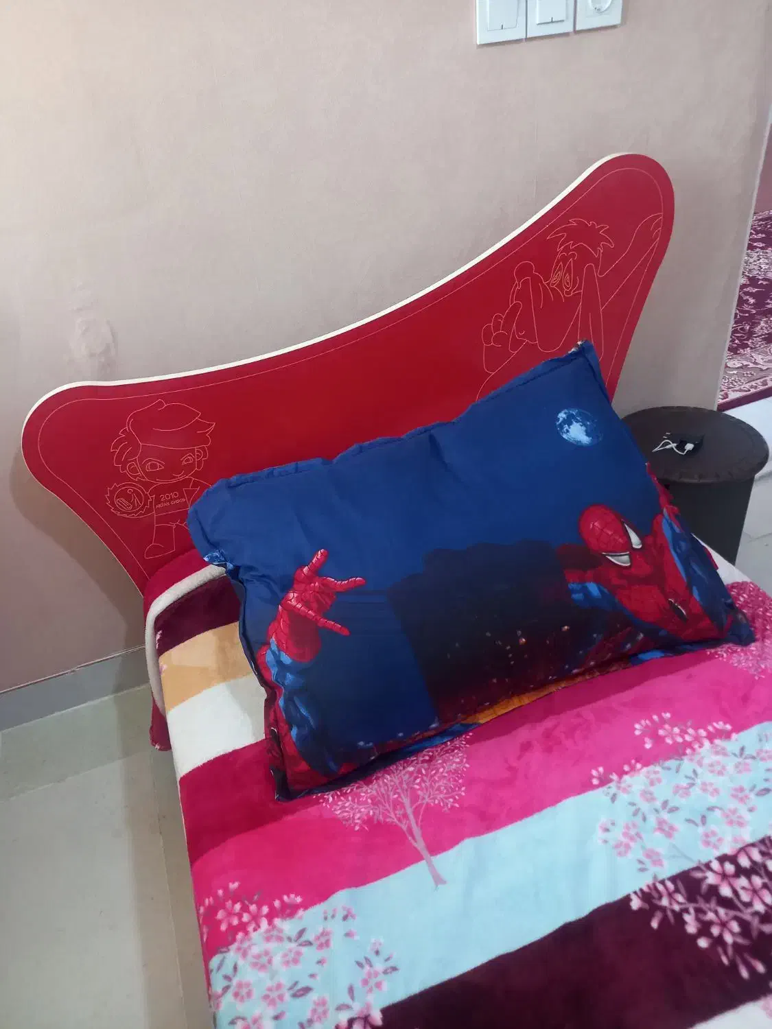 درحد نو|تخت و سرویس خواب|گنبد کاووس, |دیوار