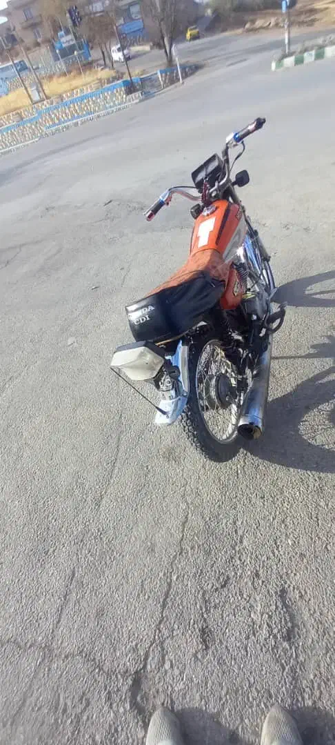 مدل 86برگه پارکینگ|موتورسیکلت|فارسان, |دیوار