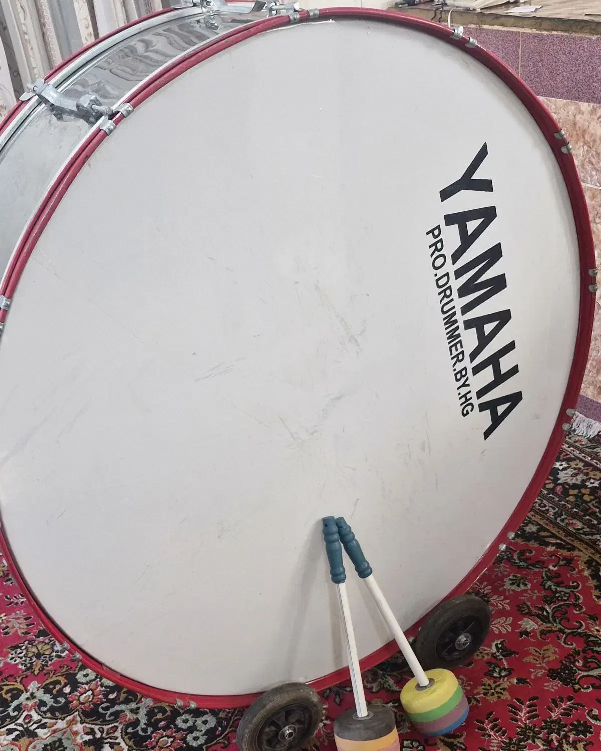 طبل استیل|درام و پرکاشن|تربت‌حیدریه, باغ سلطانی|دیوار