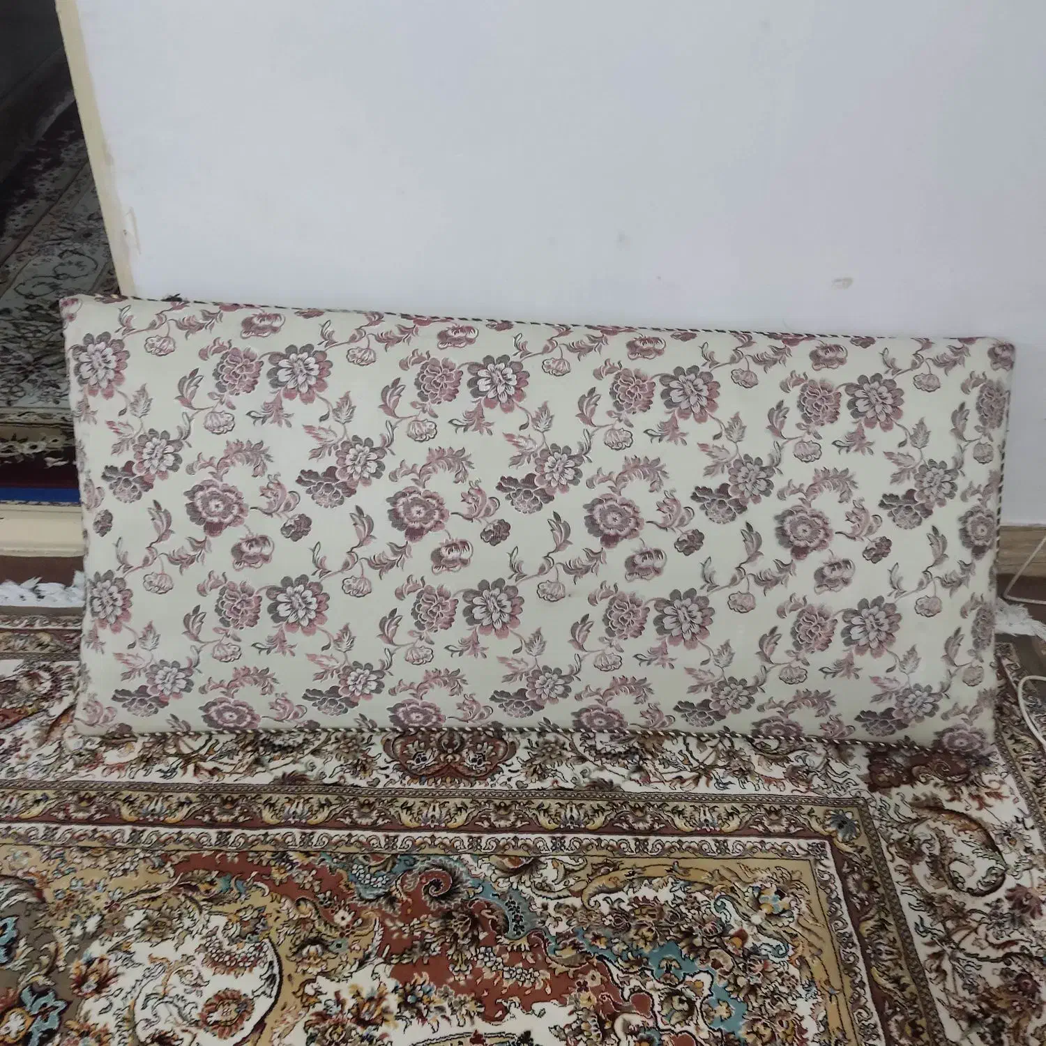 پشتی|پشتی|ورامین, ورامین|دیوار