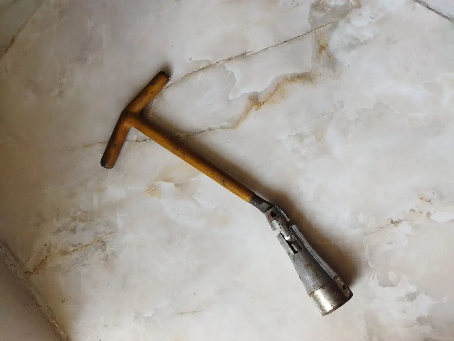 آچار شمع|ابزارآلات|بابل, |دیوار