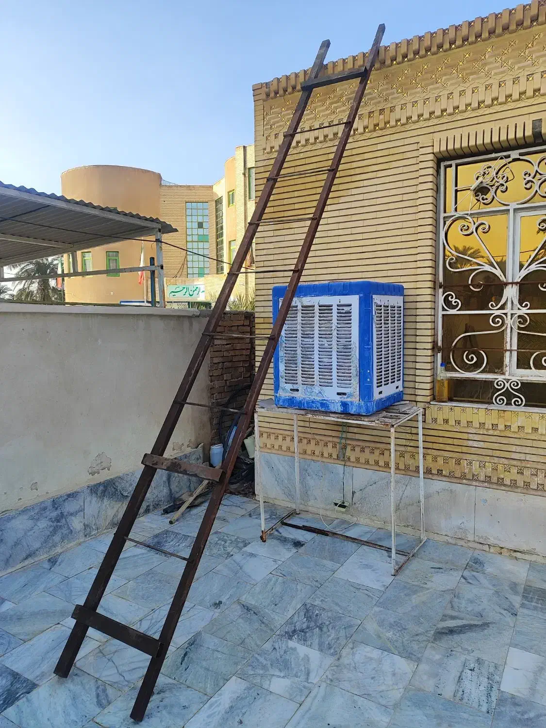 نردبان|ابزارآلات|بم, |دیوار