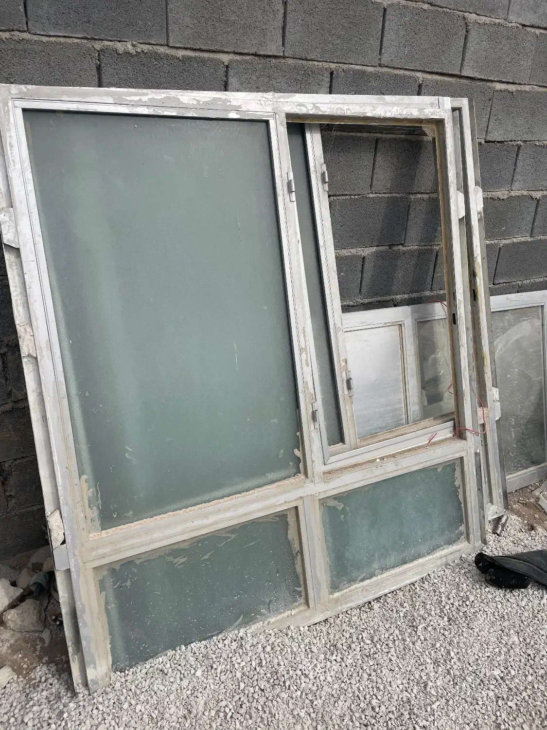 پنجره المینیومی درحد|مصالح و تجهیزات ساختمان|زرقان, |دیوار