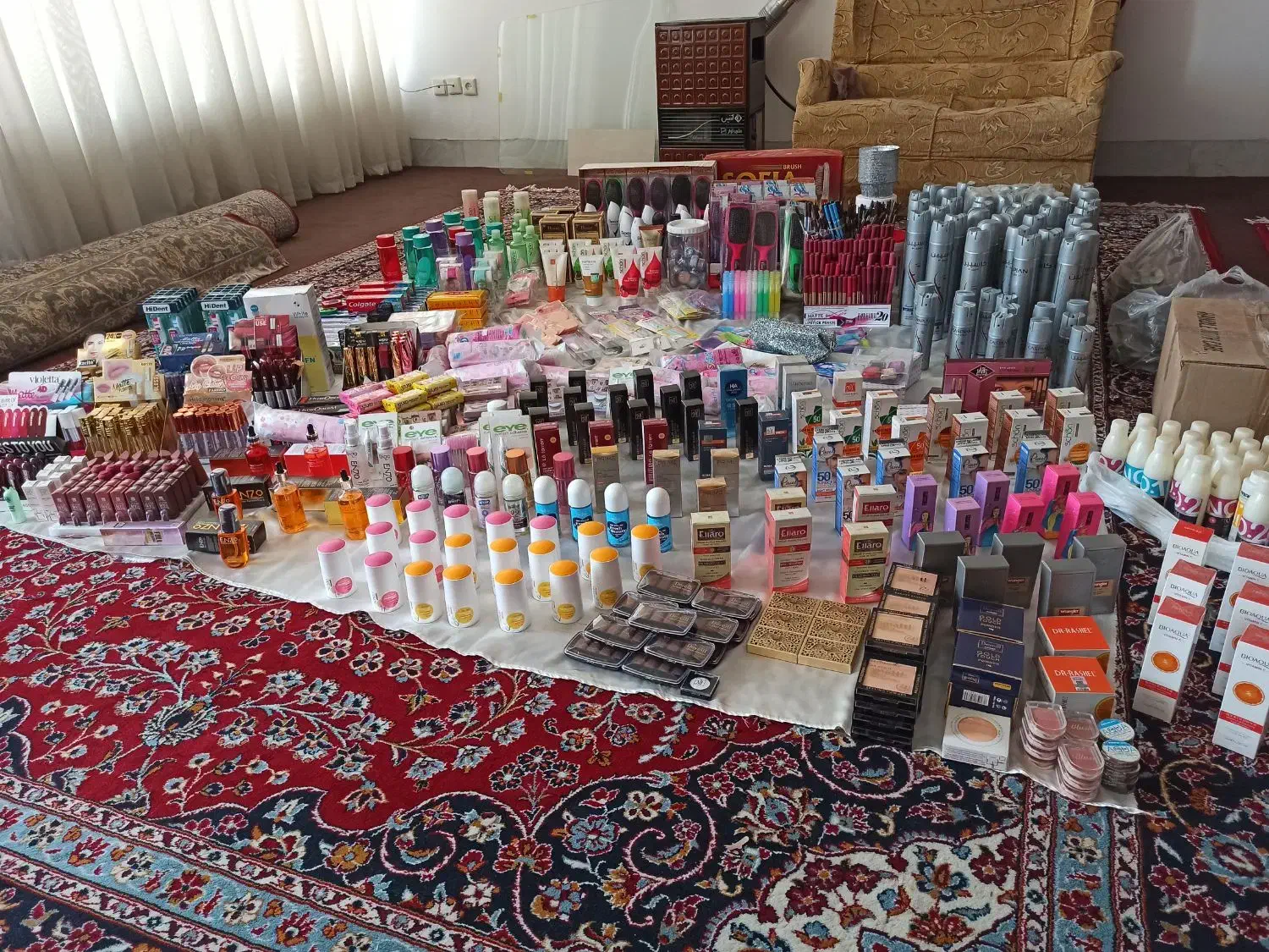 حراج لوازم آرایشی|آرایشی، بهداشتی، درمانی|مرودشت, فرهنگ|دیوار