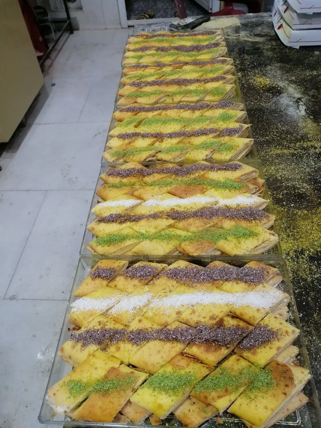 نان یوخه|خوردنی و آشامیدنی|شیراز, احمدآباد|دیوار