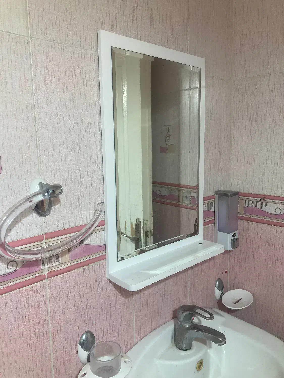سرویس آینه دستشویی|لوازم سرویس بهداشتی|قزوین, |دیوار