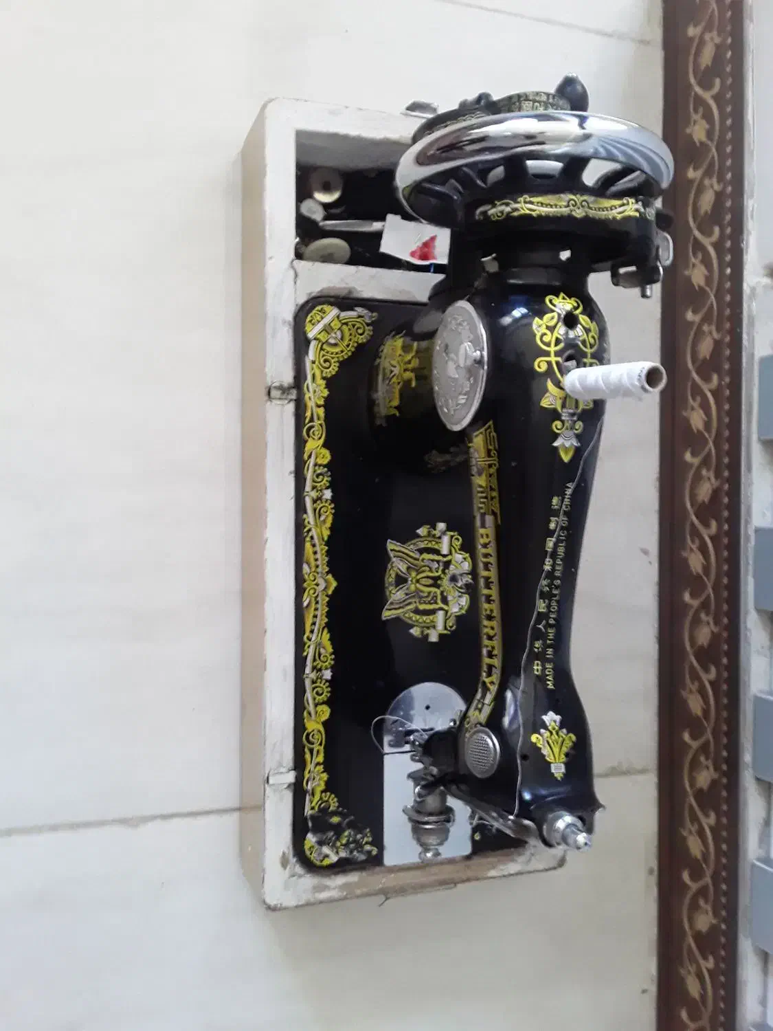 چرخ خیاطی سالم|چرخ خیاطی و ریسندگی|میانه, |دیوار