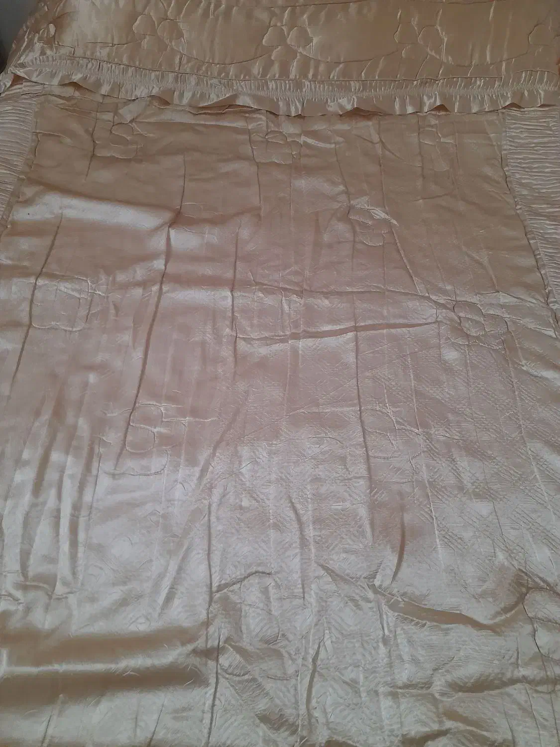 روتختی دونفره|سرویس روتختی|مشهد, هفت تیر (نه دره)|دیوار