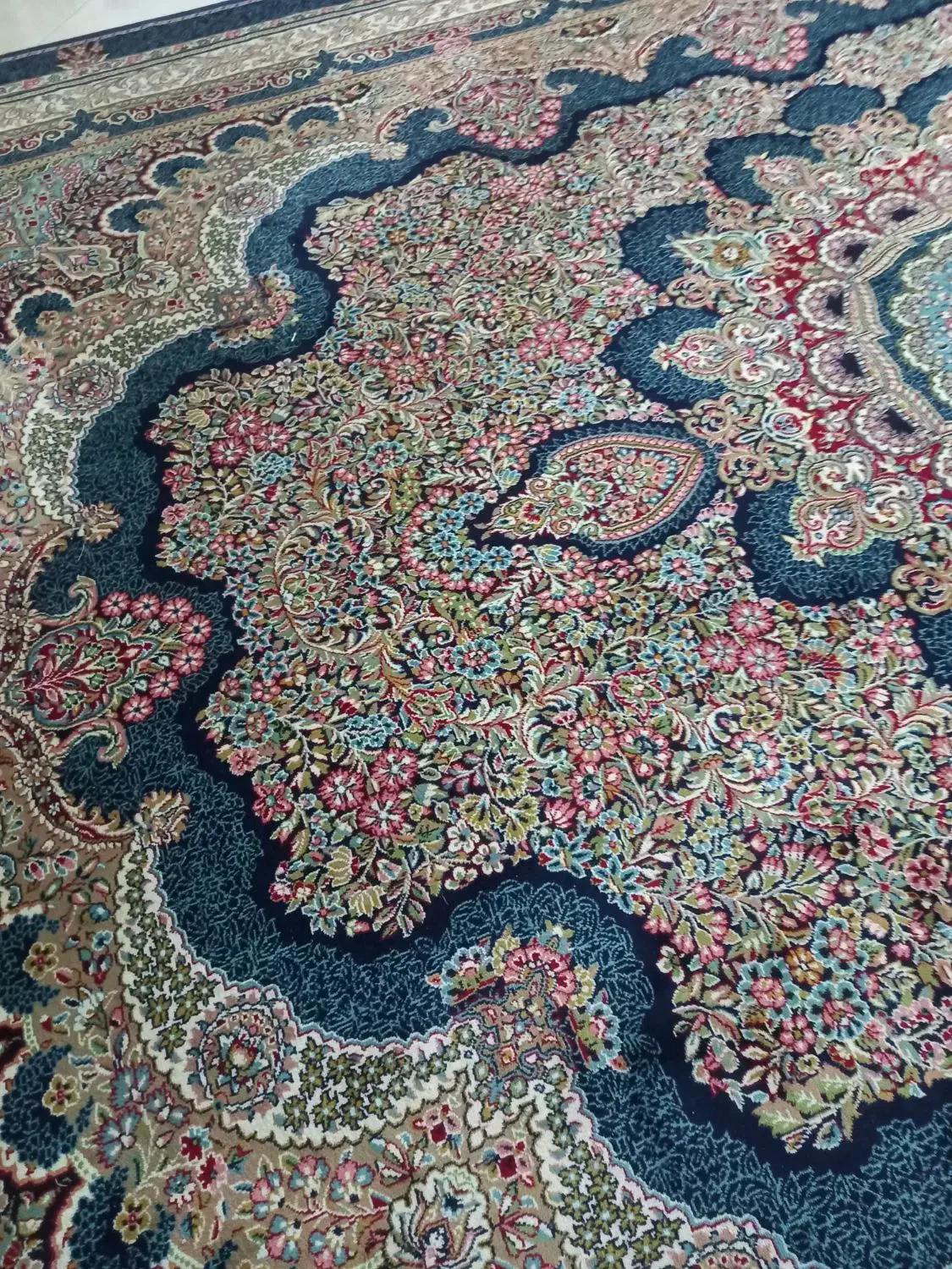 فرش ۱۲ متری دو عدد|فرش|خرمآباد, |دیوار