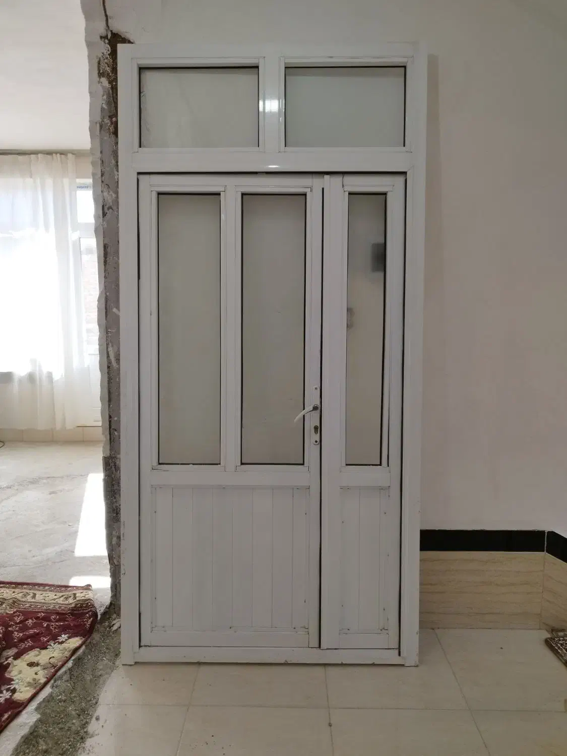 درب آلمینیوم یک متر و بیست در دو مترو چهل و پنج|مصالح و تجهیزات ساختمان|پیرانشهر, |دیوار