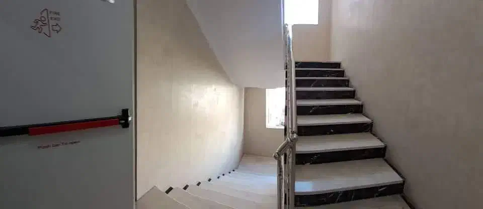 نارمک ۱۵۲ متر نوساز رهن کامل