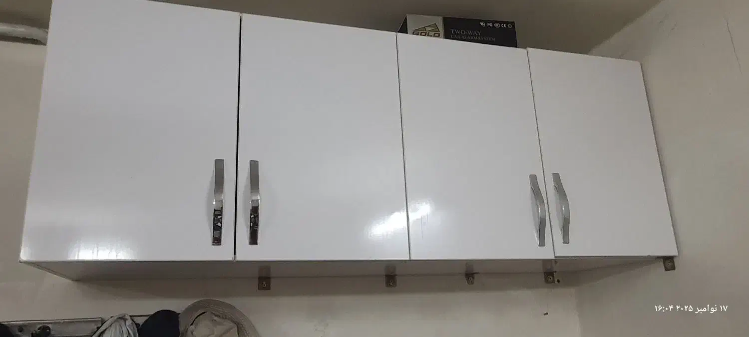 قفسه کابینت دیواری (های گلس)|کتابخانه، شلف، قفسه‌های دیواری|بروجرد, |دیوار