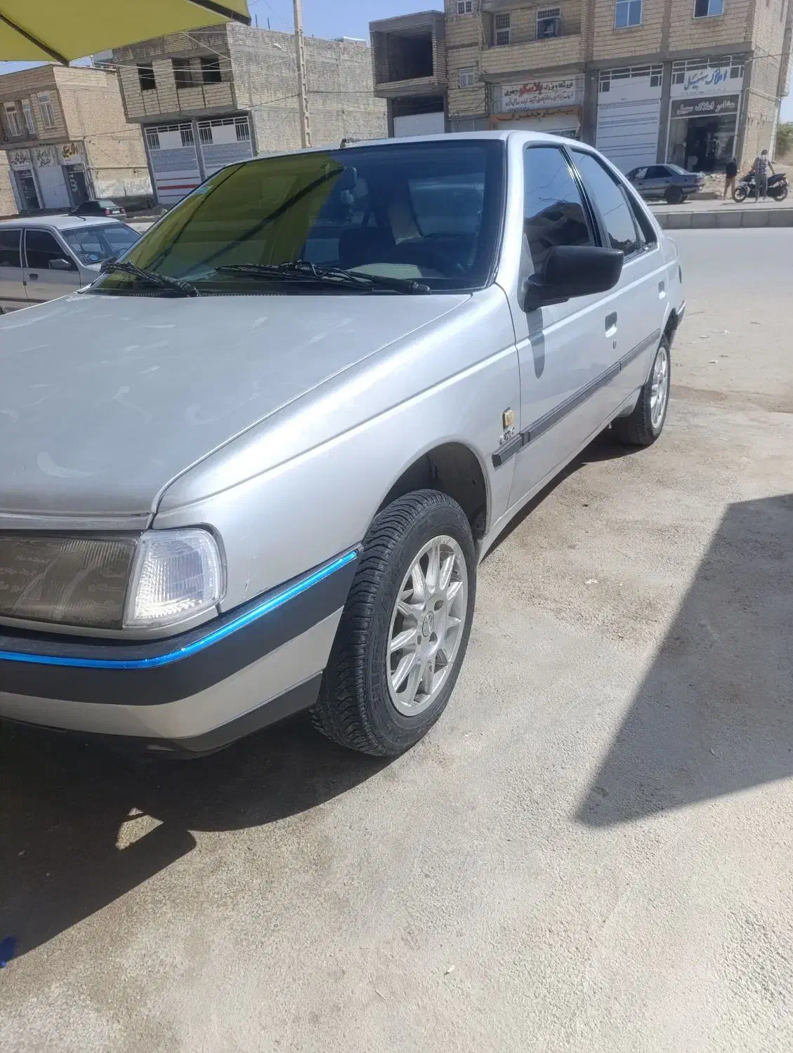 پژو 405مدل1390تمام فابریک دوگانه کارخانه|خودرو سواری و وانت|شیراز, جمال آباد|دیوار