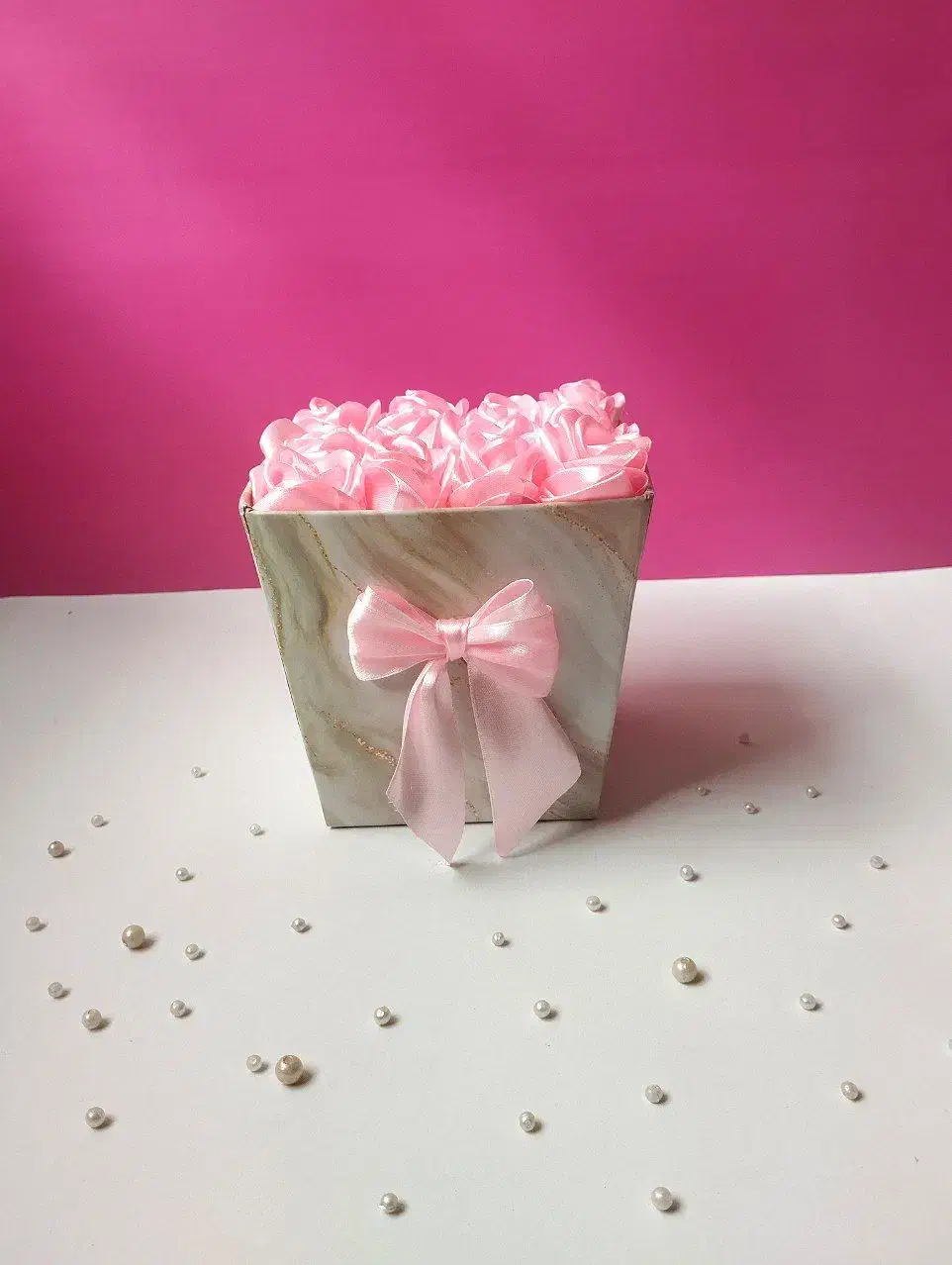 هدیه روز مادر|گل مصنوعی|یزد, |دیوار