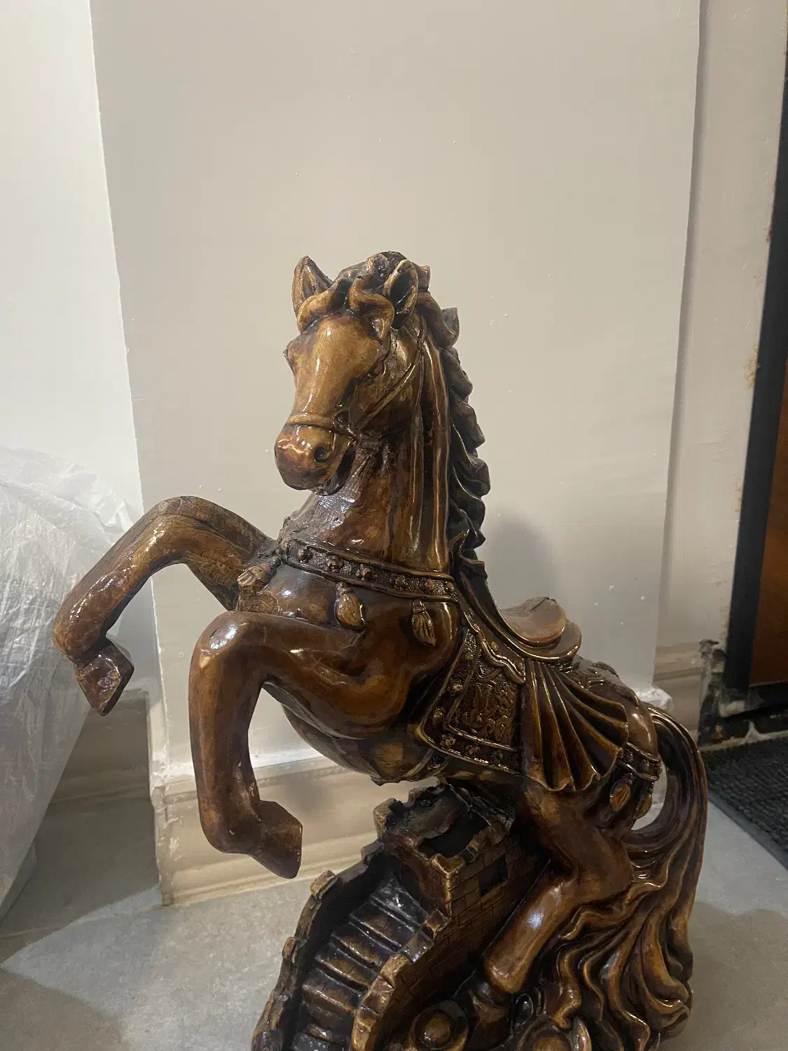 مجسمه|مجسمه، تندیس، ماکت|بندرعباس, |دیوار