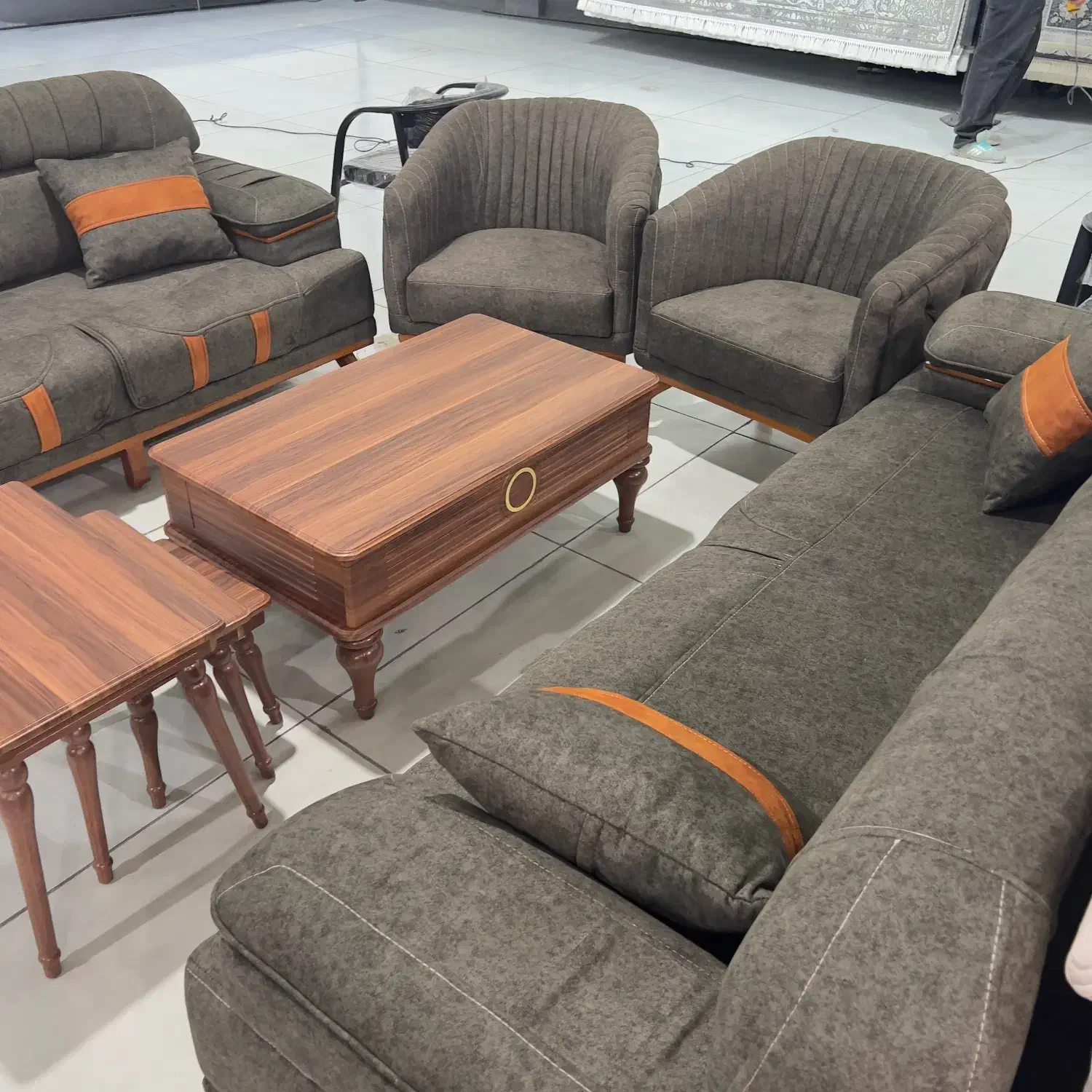 فرش در مبلمان بلوار عدالت شمالی/کد 4030|فرش|شیراز, لاله|دیوار