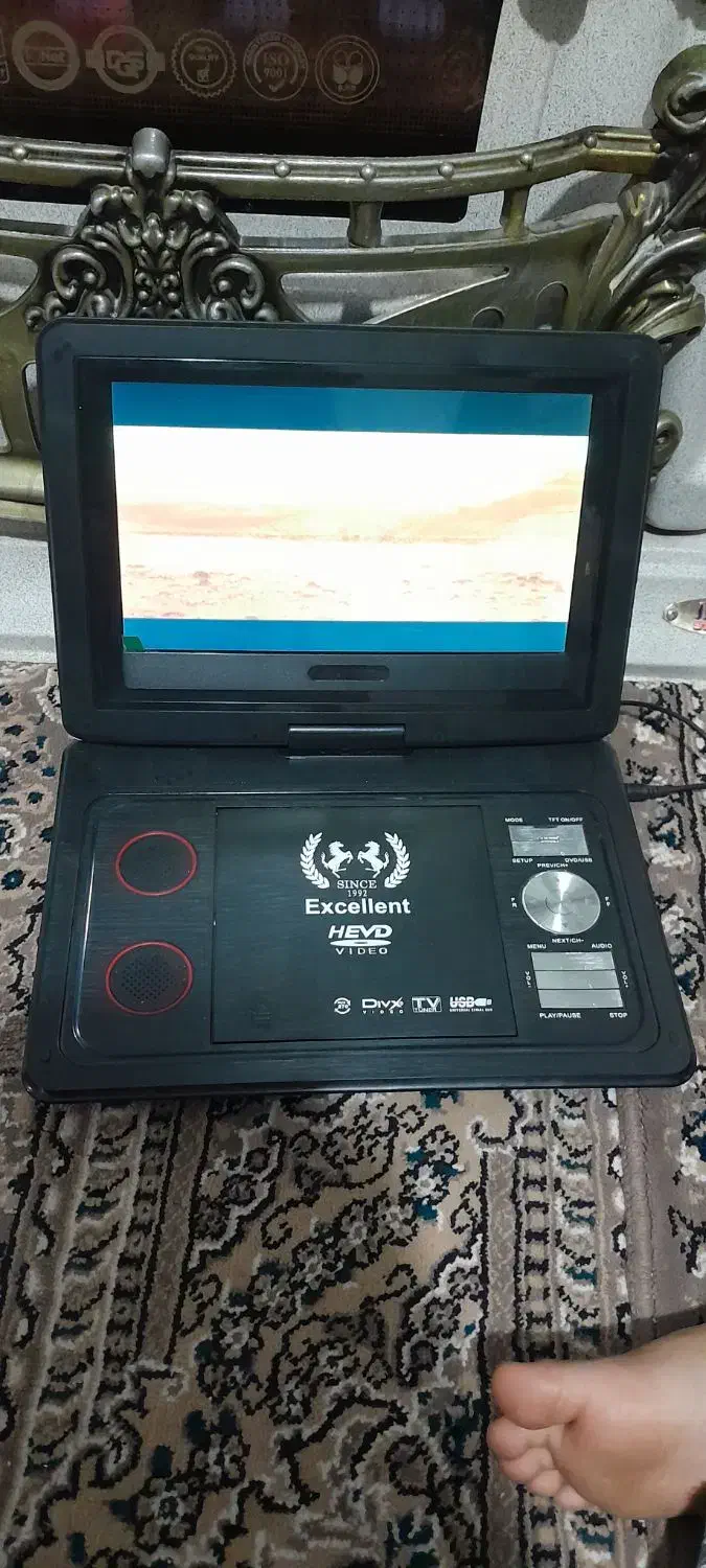 ایکسترییم|پخش‌کننده DVD و ویدیو|رباط‌کریم, رباط‌کریم|دیوار