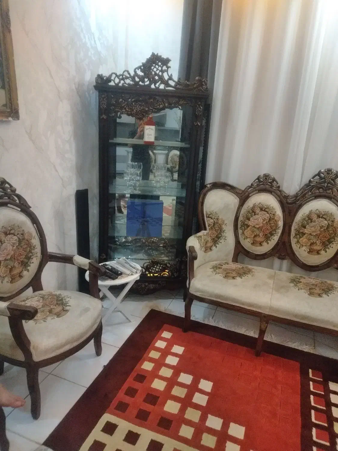 مبل سلطنتی 9نفره|مبلمان خانگی و میز عسلی|زرقان, |دیوار