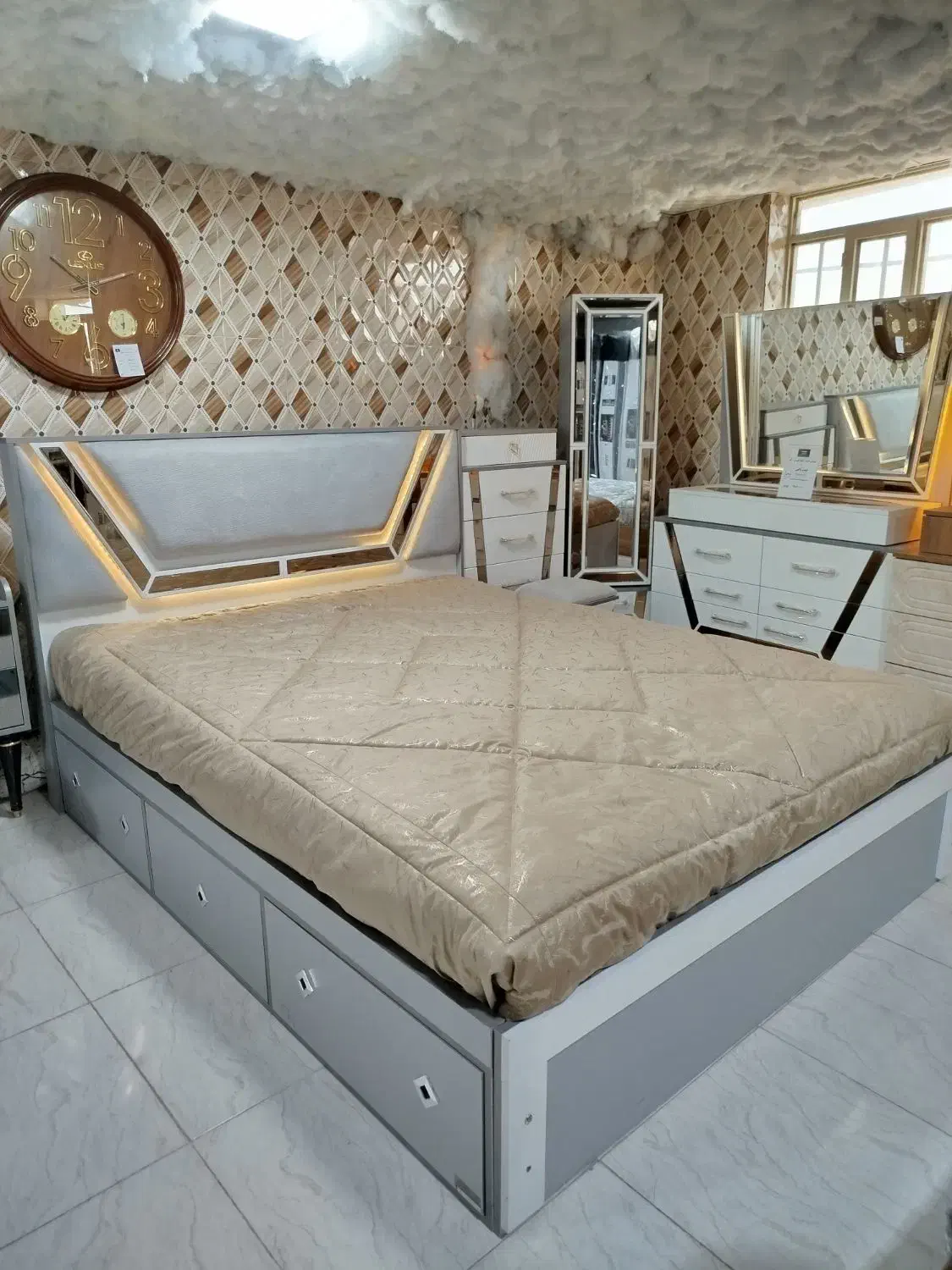 سرویس خواب بغل باکس زیبای زرین کالا|تخت و سرویس خواب|یاسوج, |دیوار