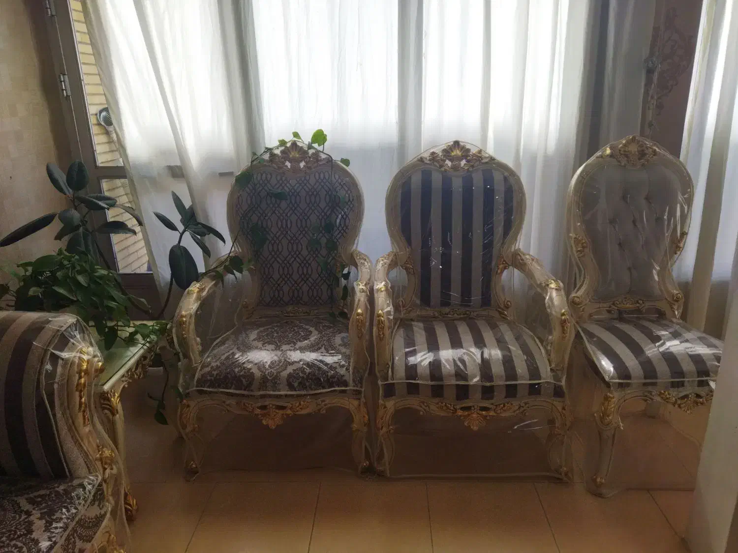 مبلمان|مبلمان خانگی و میز عسلی|اصفهان, بهارستان|دیوار