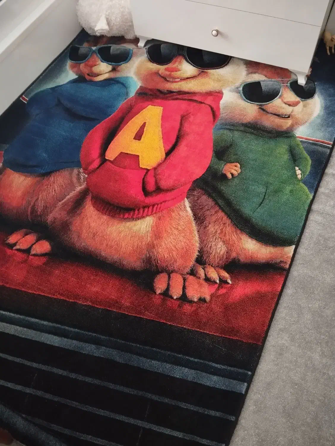 فرش کودک سالم و تمیز در حد نو|فرش|بندر انزلی, صابرحنان|دیوار