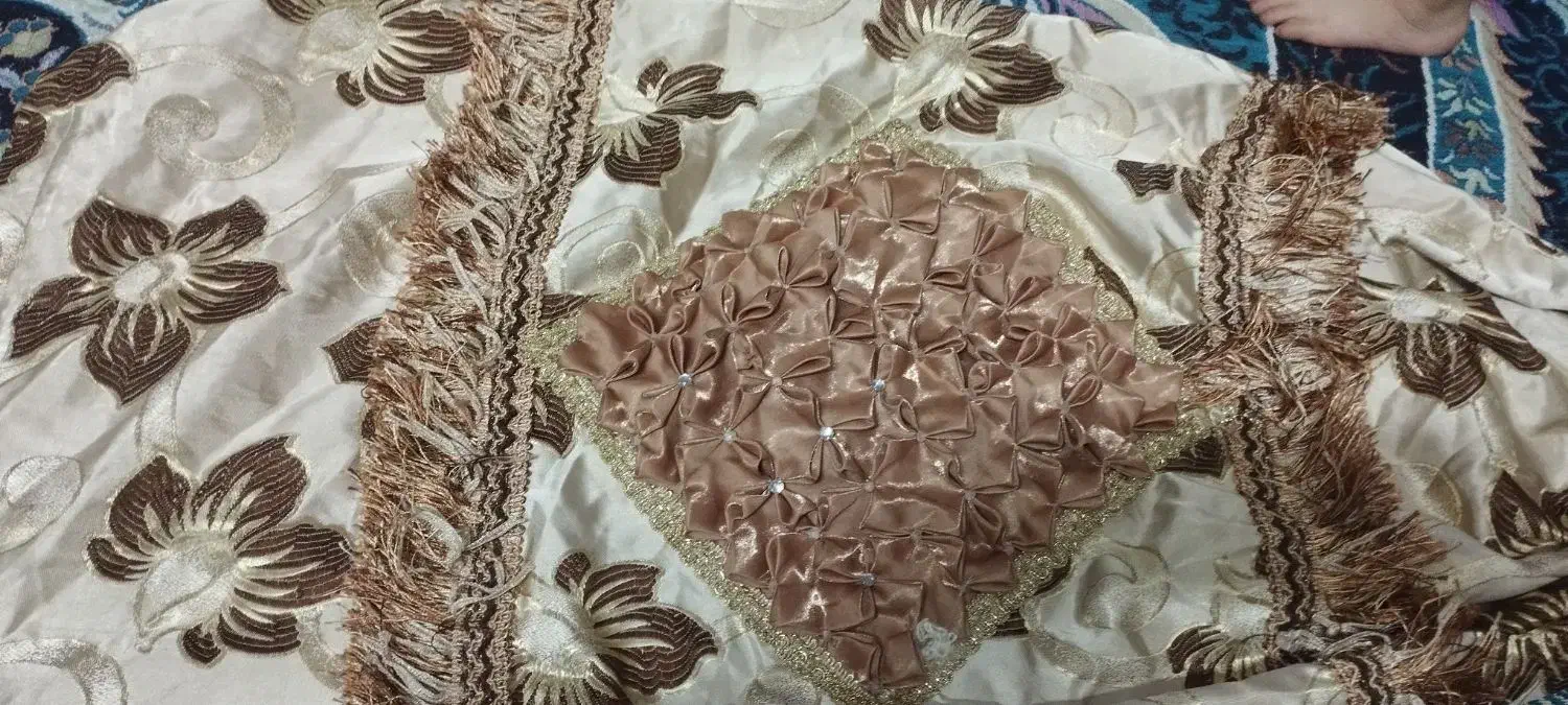 شش عدد بالشت لوله ای بزرگ|رختخواب، بالش، پتو|زاهدان, |دیوار