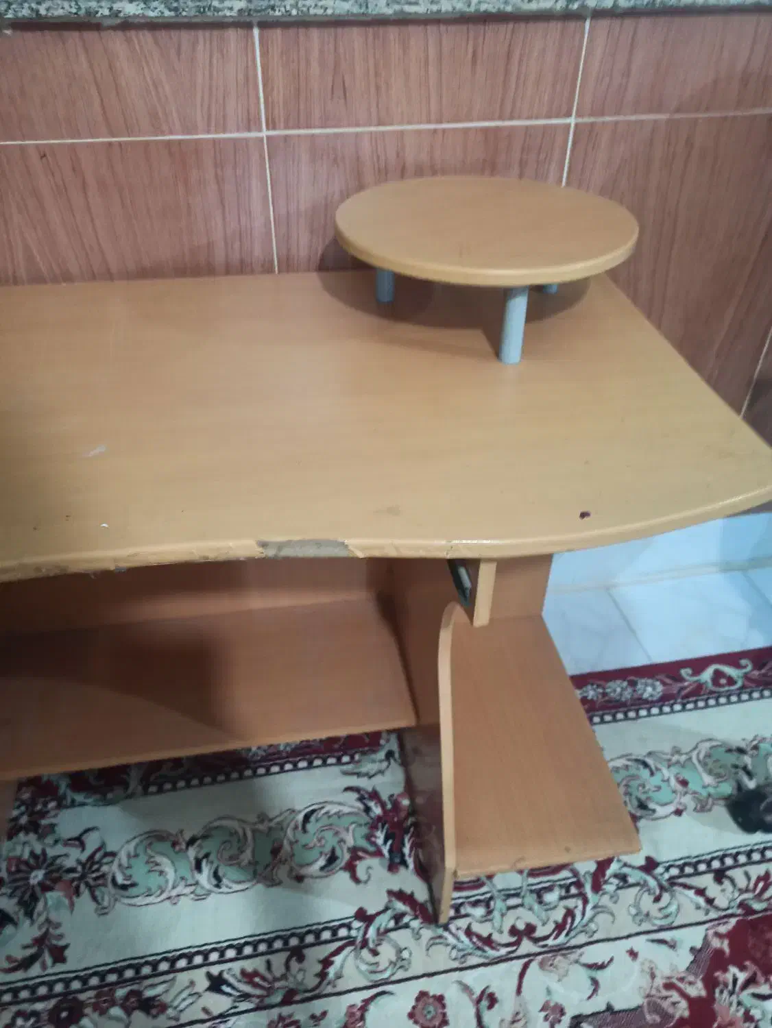 میز و صندلی|میز تحریر و کامپیوتر|اسفراین, |دیوار