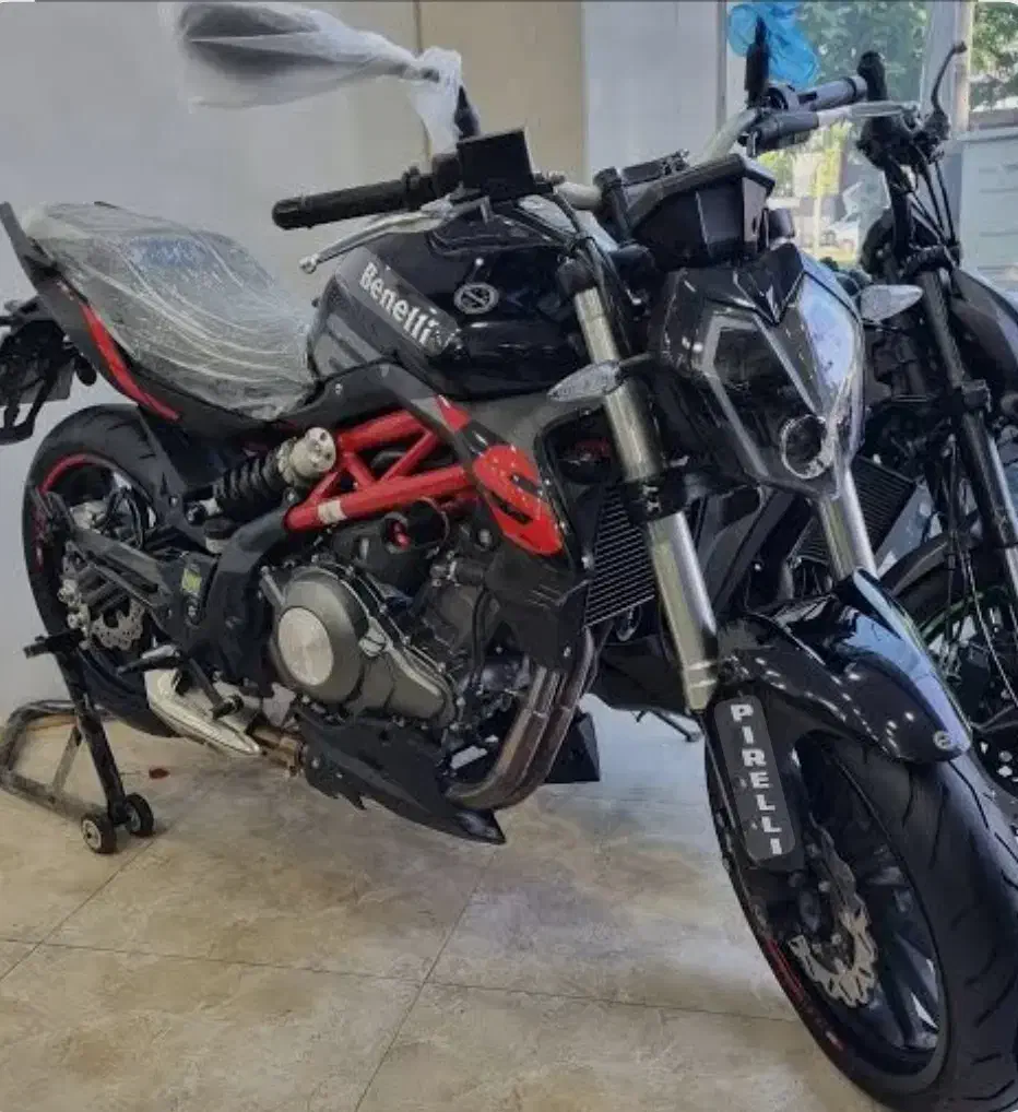 بنللی 300مشکی 1404 جدید صفر|موتورسیکلت|تهران, جوادیه|دیوار