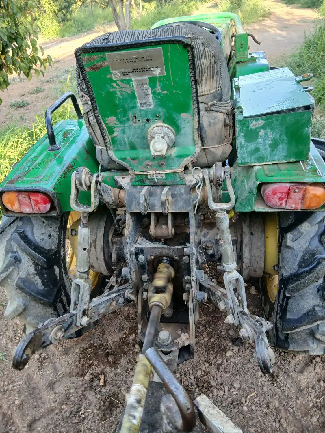 تراکتور باغی دهقان ورز|خودرو سنگین|بوئین زهرا, |دیوار