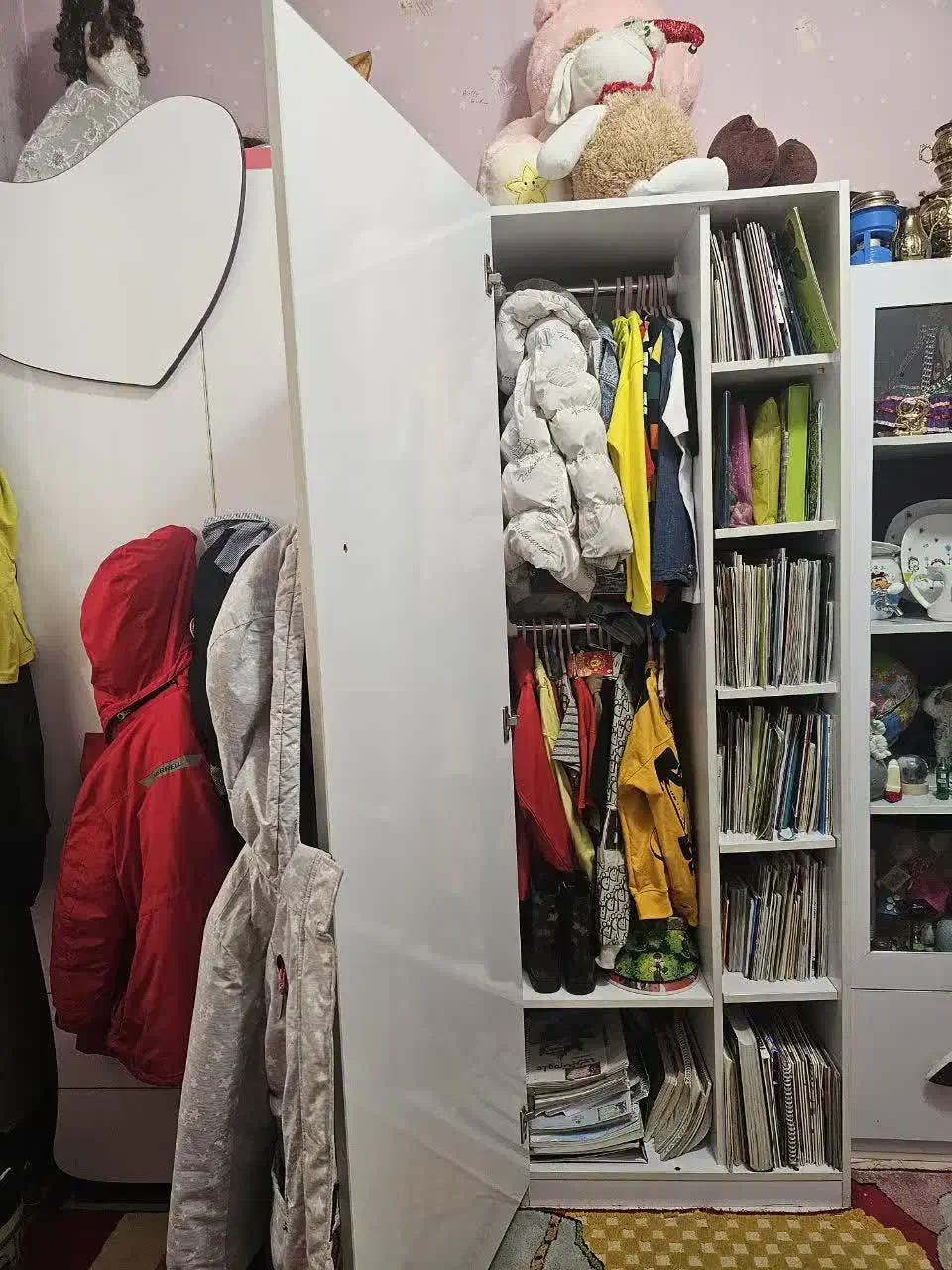 کمد لباس و کتابخانه|میز و صندلی غذاخوری|تهران, امیریه|دیوار